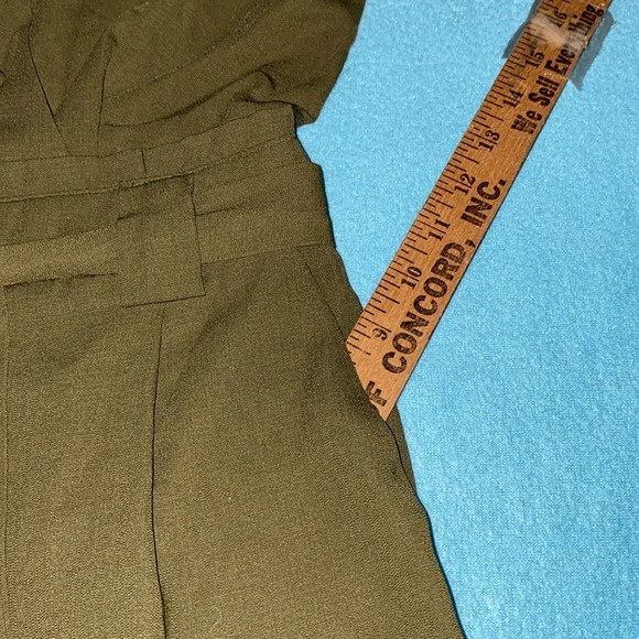 LULUS In The City wrap top jumpsuit olive belted lined 2 pockets NEW size M - Picture 14 of 15